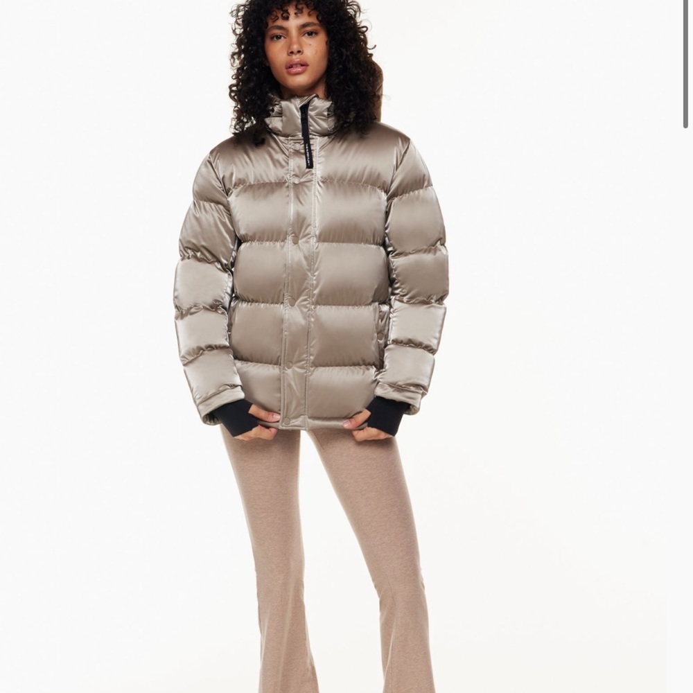 Aritiza Super Puff Modern Taupe Hi-Gloss